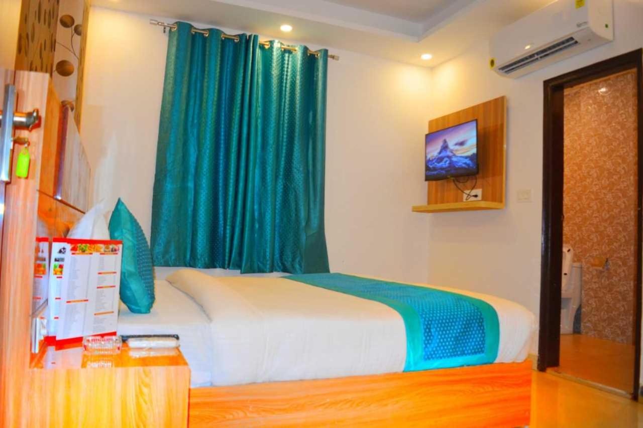Hotel O Alpha Stay New Delhi Eksteriør billede