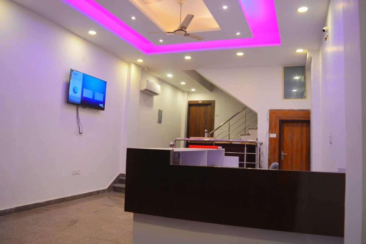 Hotel O Alpha Stay New Delhi Eksteriør billede