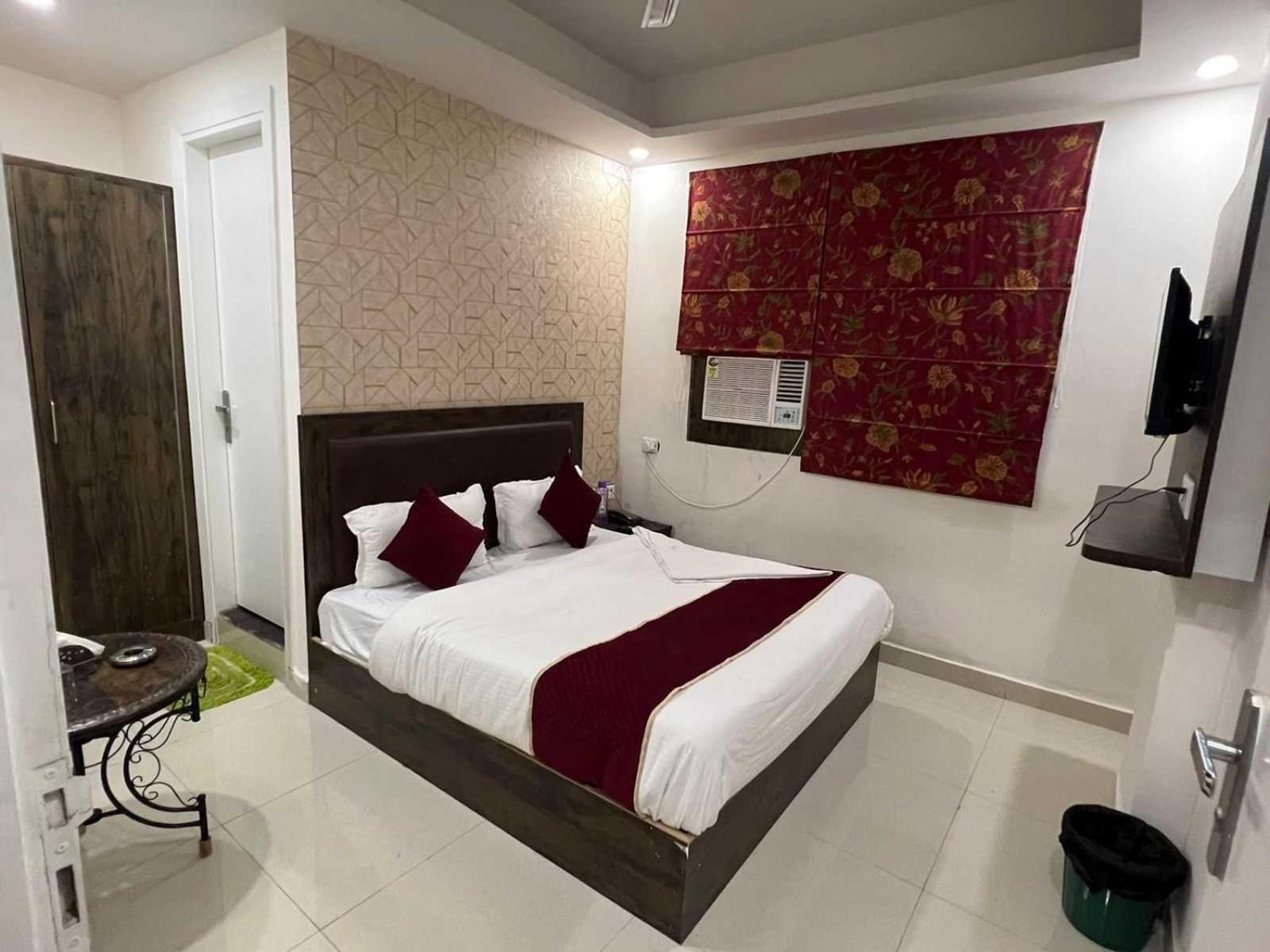 Hotel O Alpha Stay New Delhi Eksteriør billede